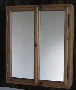 Spiegelschrank aus altem Holz Fenster